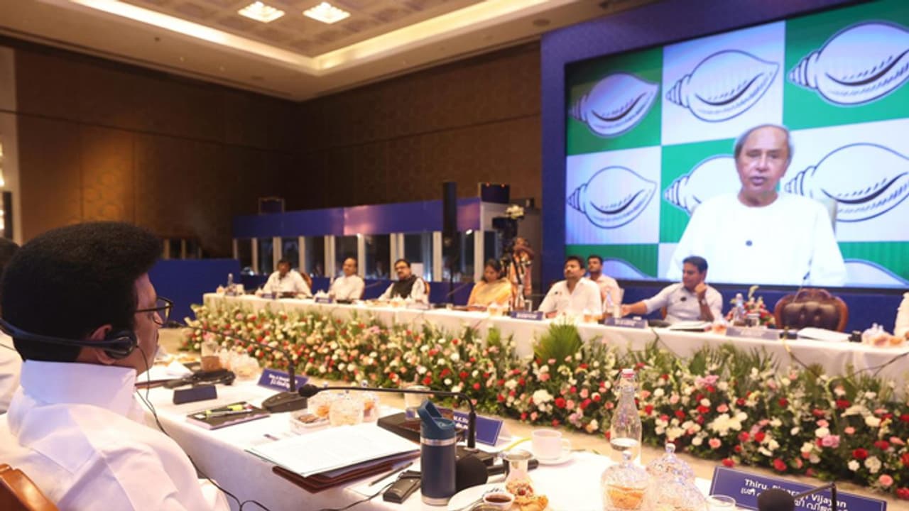 தொகுதிகள் மறுசீரமைப்பு! மக்களவை சட்டப்பேரவை தொகுதிகளை ஒடிசா இழக்கும்! நவீன் பட்நாயக்! தொகுதிகள் மறுசீரமைப்பு! மக்களவை சட்டப்பேரவை தொகுதிகளை ஒடிசா இழக்கும்! நவீன் பட்நாயக்!