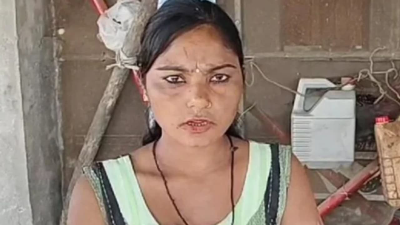 സിനിമ കഥകളെ വെല്ലുന്ന ട്വിസ്റ്റ്; 18 മാസം മുമ്പ് കൊല്ലപ്പെട്ടെന്ന് സംശയിച്ച യുവതി അപ്രതീക്ഷിതമായി വീട്ടിലെത്തി സിനിമ കഥകളെ വെല്ലുന്ന ട്വിസ്റ്റ്; 18 മാസം മുമ്പ് കൊല്ലപ്പെട്ടെന്ന് സംശയിച്ച യുവതി അപ്രതീക്ഷിതമായി വീട്ടിലെത്തി