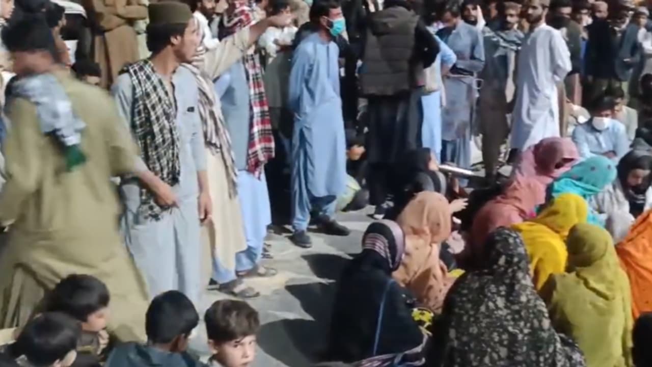 Balochistan violence: 8 killed in twin attacks on police and Punjabi labourers Balochistan violence: 8 killed in twin attacks on police and Punjabi labourers