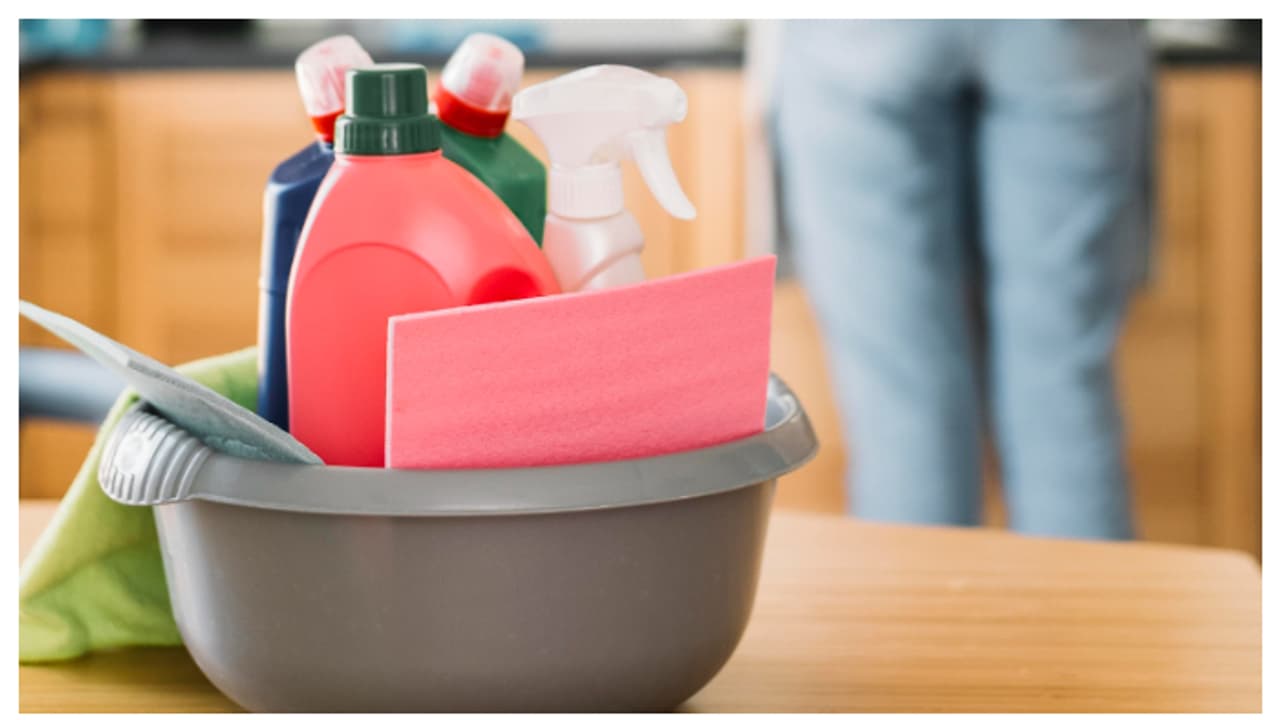 അടുക്കള വൃത്തിയാക്കാൻ എളുപ്പമാണ്; ഈ സാധനങ്ങൾ ഉപയോഗിച്ച് നോക്കൂ അടുക്കള വൃത്തിയാക്കാൻ എളുപ്പമാണ്; ഈ സാധനങ്ങൾ ഉപയോഗിച്ച് നോക്കൂ