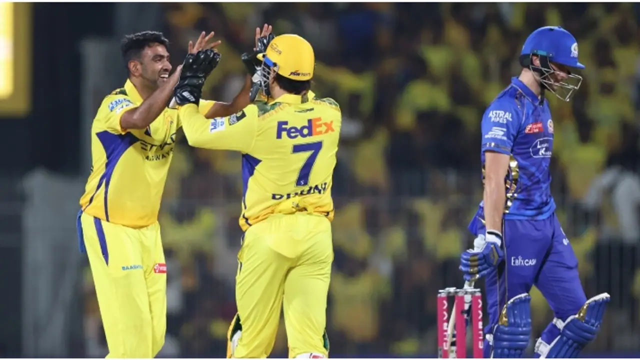 പവർ പ്ലേയിൽ പിടിമുറുക്കി ചെന്നൈ; ഹിറ്റ്മാന് നാണക്കേടിന്റെ റെക്കോർഡ് പവർ പ്ലേയിൽ പിടിമുറുക്കി ചെന്നൈ; ഹിറ്റ്മാന് നാണക്കേടിന്റെ റെക്കോർഡ്