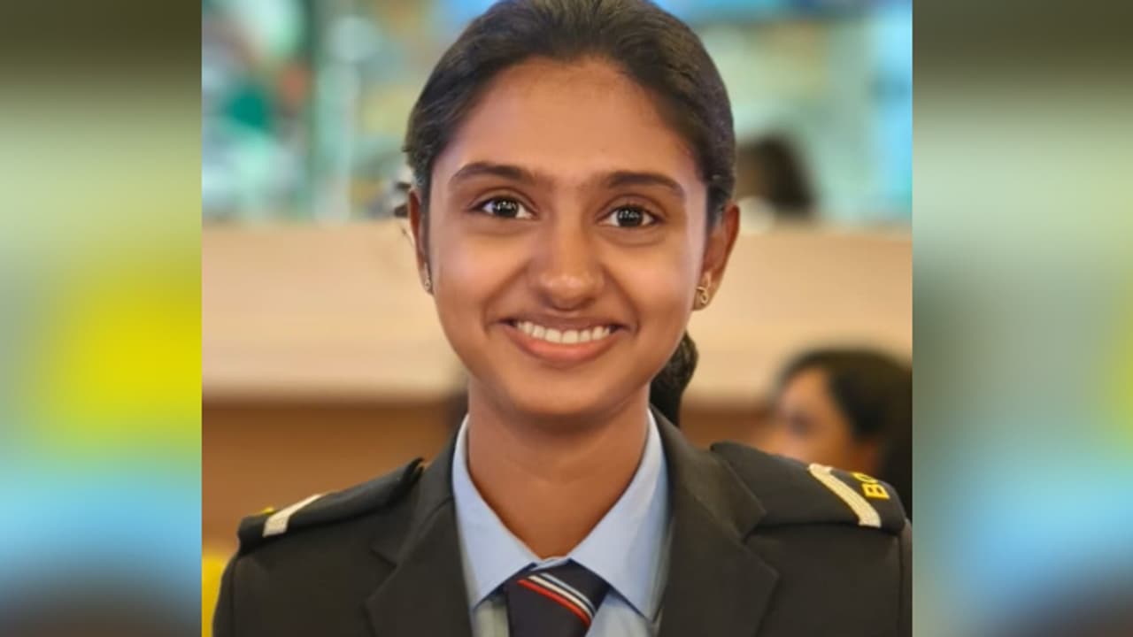 ഐബി ഉദ്യോഗസ്ഥയെ മരിച്ച നിലയിൽ കണ്ടെത്തി; മൃതദേഹം കണ്ടെത്തിയത് ചാക്ക റെയിൽവേ ട്രാക്കിൽ