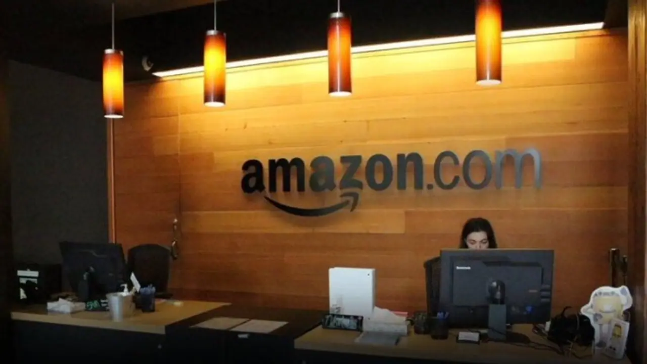 ऑनलाइन शॉपिंग होगी सस्ती! Amazon ने विक्रेता शुल्क में की बड़ी कटौती – जानिए कैसे मिलेगा फायदा?