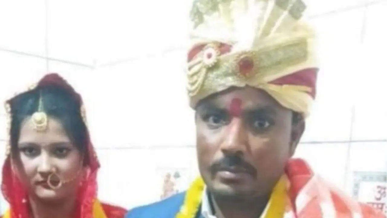 ಸೇಡು ಅಂದ್ರೆ ಇದು, ಹೆಂಡ್ತಿ ಓಡಿಸ್ಕೊಂಡು ಹೋದ ವ್ಯಕ್ತಿ ಪತ್ನಿಗೆ ಗಾಳ ! ಸೇಡು ಅಂದ್ರೆ ಇದು, ಹೆಂಡ್ತಿ ಓಡಿಸ್ಕೊಂಡು ಹೋದ ವ್ಯಕ್ತಿ ಪತ್ನಿಗೆ ಗಾಳ !