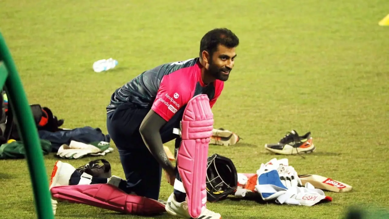Tamim Iqbal undergoes emergency angioplasty after suffering cardiac arrest during domestic match Tamim Iqbal undergoes emergency angioplasty after suffering cardiac arrest during domestic match
