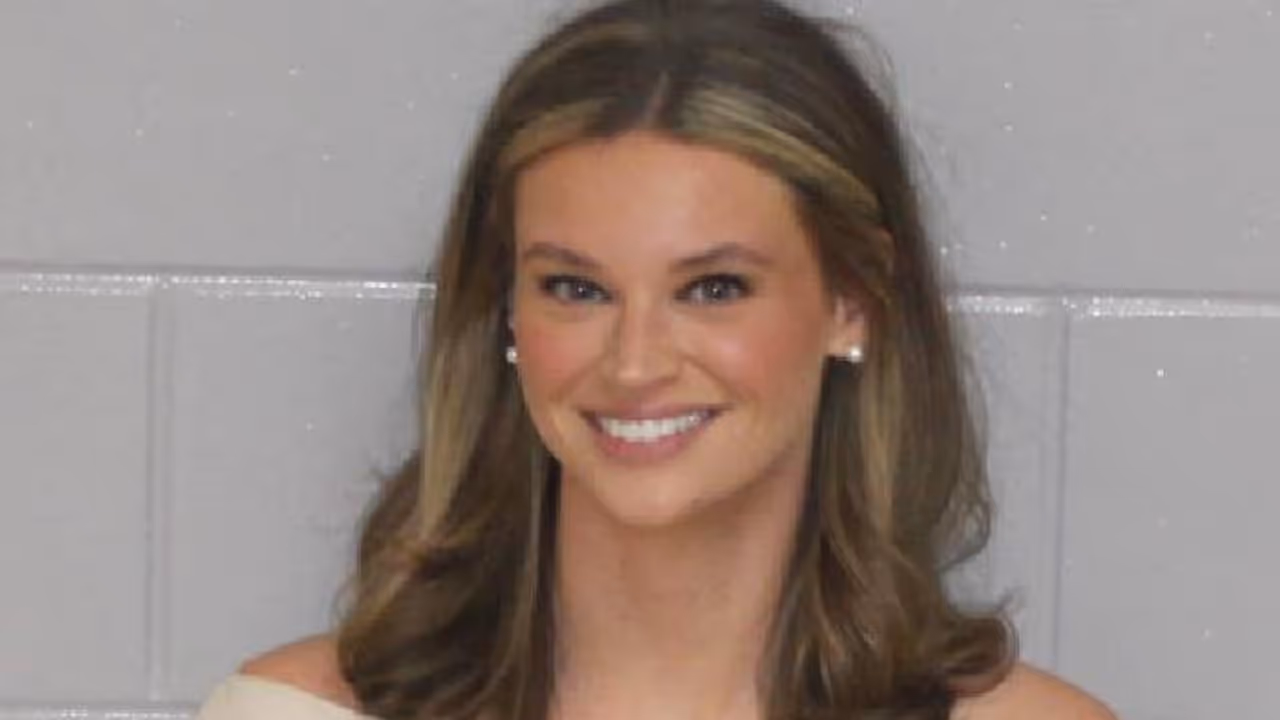 മഗ്ഷോട്ട് വൈറല്‍, നിരവധി ആരാധകര്‍, കോളേജ് വിദ്യാര്‍ത്ഥിനി വീണ്ടും അറസ്റ്റില്‍