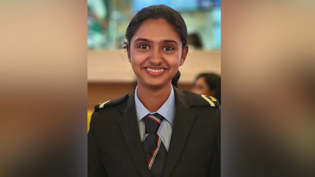 തിരുവനന്തപുരത്തെ ഐബി ഉദ്യോഗസ്ഥയുടെ മരണത്തില് ദുരൂഹതയെന്ന് കുടുംബം, ഐ ബിക്കും പോലീസിനും പരാതി നൽകി തിരുവനന്തപുരത്തെ ഐബി ഉദ്യോഗസ്ഥയുടെ മരണത്തില് ദുരൂഹതയെന്ന് കുടുംബം, ഐ ബിക്കും പോലീസിനും പരാതി നൽകി