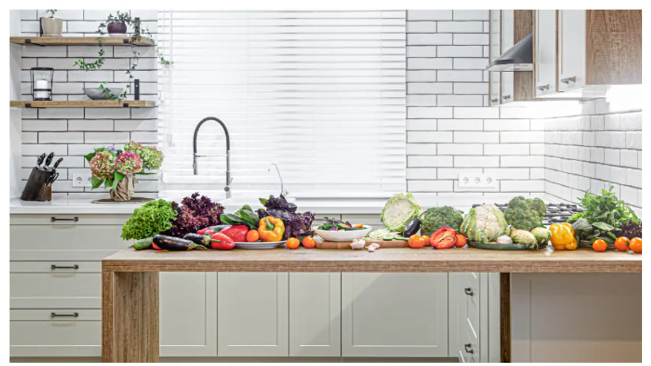 അടുക്കളയിൽ ഈ കാര്യങ്ങൾ ഒഴിവാക്കാൻ കഴിയില്ല; കാരണം ഇതാണ് 