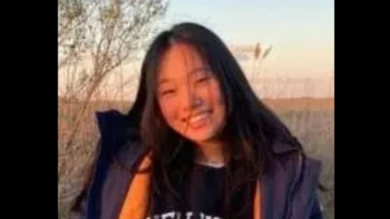 '7 വയസ് മുതൽ യുഎസിൽ, സ്ഥിരതാമസ അനുമതിയുണ്ടായിട്ടും നാടുകടത്താൻ നീക്കം'; 21കാരിയായ വിദ്യാർത്ഥിനി കോടതിയിൽ