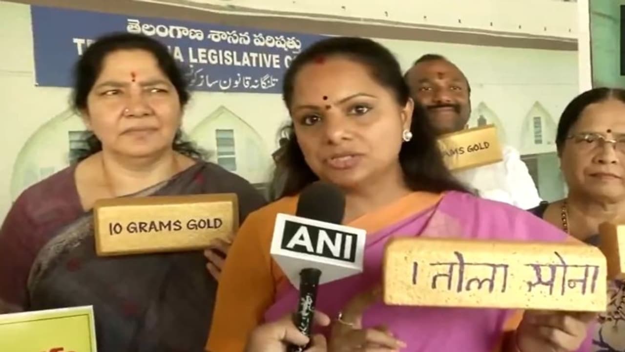 BRS MLCs stage unique protest as Kavitha urges Sonia Gandhi to fulfill gold promise (WATCH)