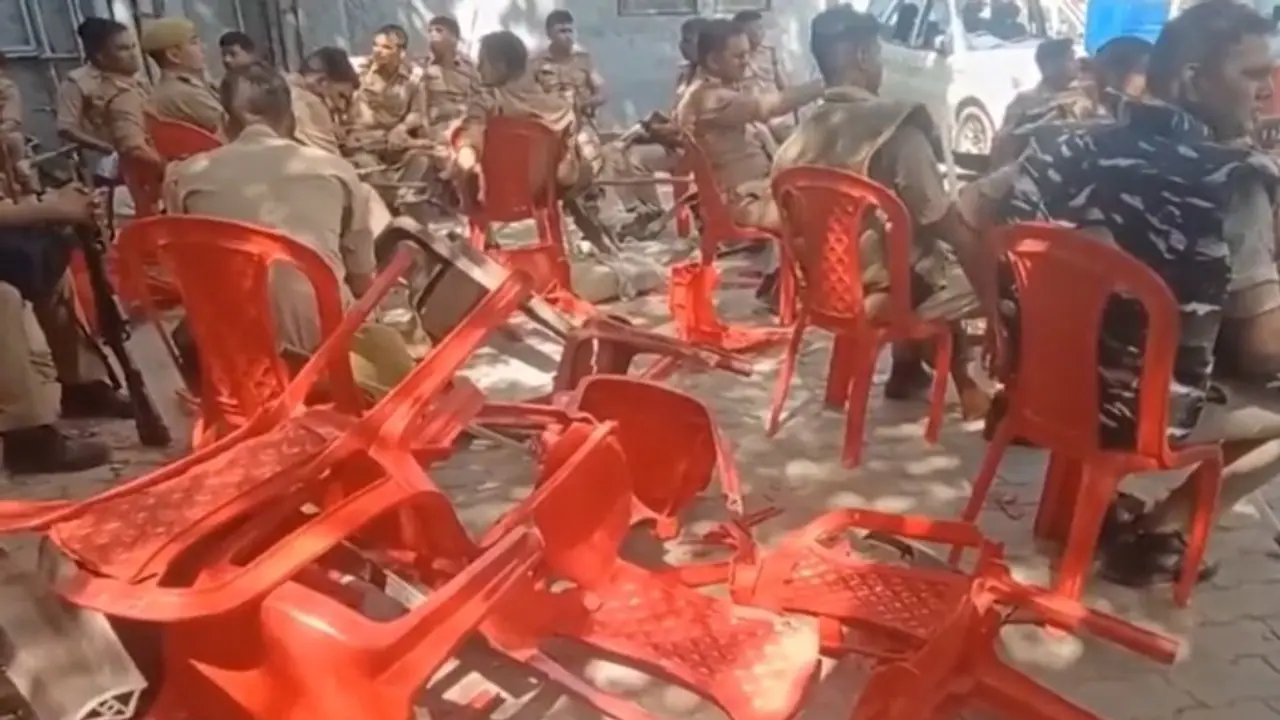 Karni Sena storms SP MP Ramjilal Suman’s house over Rana Sanga remark, clashes with cops (WATCH)