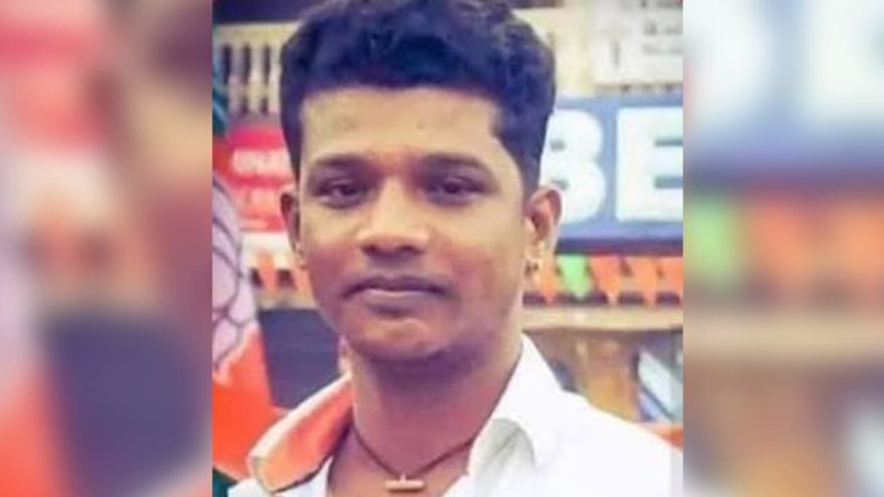 കാസര്കോട് അണങ്കൂർ ജെപി കോളനിയിലെ ജ്യോതിഷ് വധശ്രമക്കേസ്; 4 എസ്ഡിപിഐ പ്രവർത്തകരെ വെറുതെ വിട്ട് കോടതി കാസര്കോട് അണങ്കൂർ ജെപി കോളനിയിലെ ജ്യോതിഷ് വധശ്രമക്കേസ്; 4 എസ്ഡിപിഐ പ്രവർത്തകരെ വെറുതെ വിട്ട് കോടതി