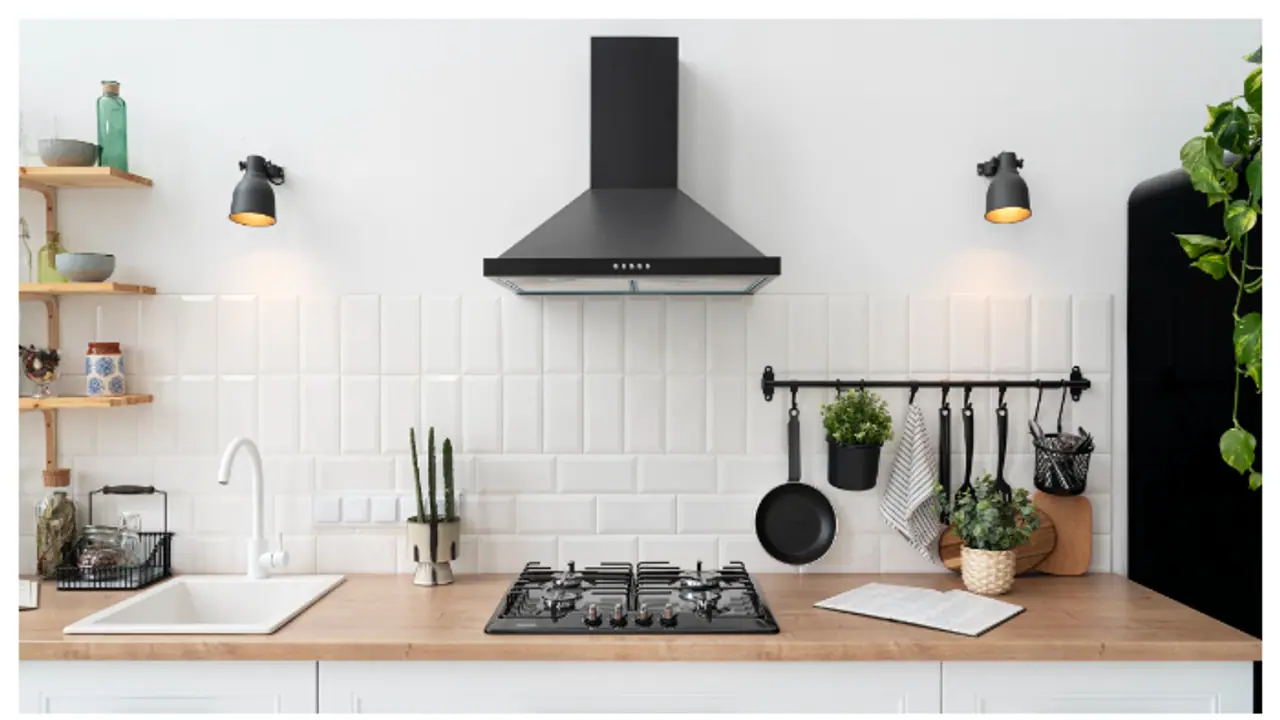 കിച്ചൻ ചിമ്മിനി വൃത്തിയാക്കാറില്ലേ? എങ്കിൽ സൂക്ഷിക്കണം കിച്ചൻ ചിമ്മിനി വൃത്തിയാക്കാറില്ലേ? എങ്കിൽ സൂക്ഷിക്കണം