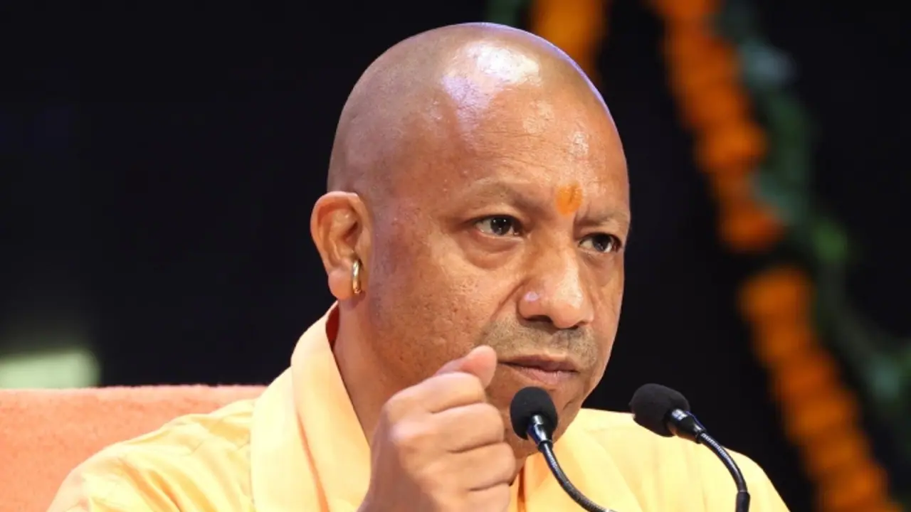 மும்மொழிக் கொள்கை: மறைமுகமாக முதல்வர் ஸ்டாலினை யோகி ஆதித்யநாத் சாடினாரா? மும்மொழிக் கொள்கை: மறைமுகமாக முதல்வர் ஸ்டாலினை யோகி ஆதித்யநாத் சாடினாரா?