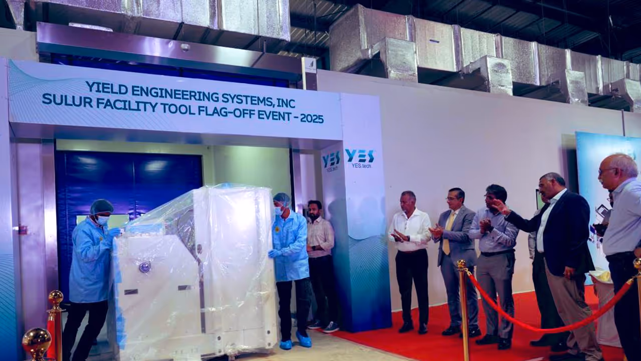 நம்பர் ஒன் தமிழ்நாடு! முதல் முறையாக செமிகண்டக்டர் உற்பத்திக் கருவி ஏற்றுமதி!