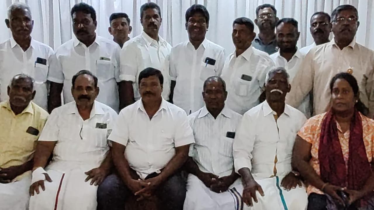 പ്രതീക്ഷയുണർത്തി ചർച്ച; ഇന്ത്യ ശ്രീലങ്ക മത്സ്യത്തൊഴിലാളികൾ കൂടിക്കാഴ്ച നടത്തി പ്രതീക്ഷയുണർത്തി ചർച്ച; ഇന്ത്യ ശ്രീലങ്ക മത്സ്യത്തൊഴിലാളികൾ കൂടിക്കാഴ്ച നടത്തി