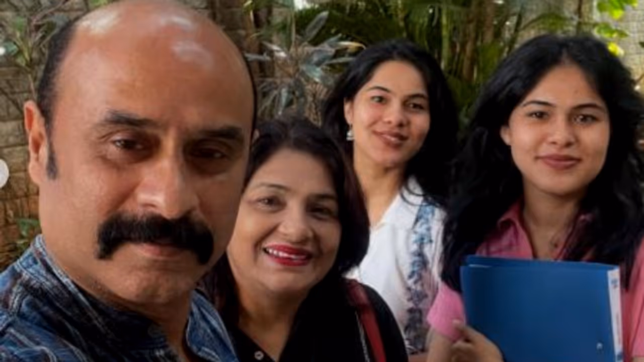 'അവരുടെ സ്വപ്‍നത്തിലേക്കുള്ള യാത്ര'; മക്കളുടെ ജീവിതത്തിലെ പുതിയ വിശേഷം പറഞ്ഞ് രാജേഷ് ഹെബ്ബാർ