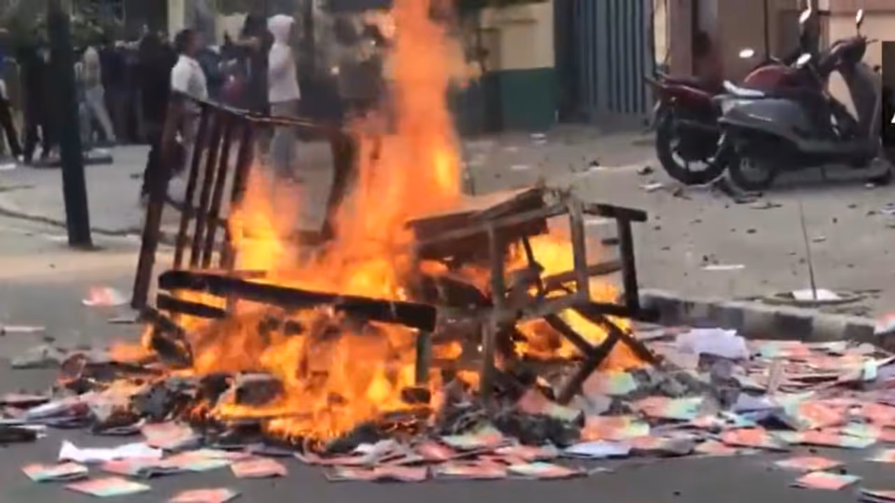 Tear gas, vehicles & houses torched as pro monarchists clash with cops in Nepal; curfew imposed (WATCH)