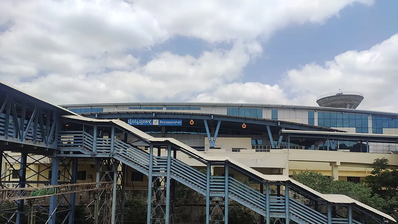 ಡಿಸೆಂಬರ್‌ ವೇಳೆಗೆ ಕಂಟೋನ್ಮೆಂಟ್‌ ವೈಟ್‌ಫೀಲ್ಡ್‌ ಹಳಿ ಚತುಷ್ಪಥ ಪೂರ್ಣ, ಧ್ವಂಸವಾಗಲಿದೆ ಬೈಯ್ಯಪ್ಪನಹಳ್ಳಿ ಮೆಟ್ರೋ FOB!