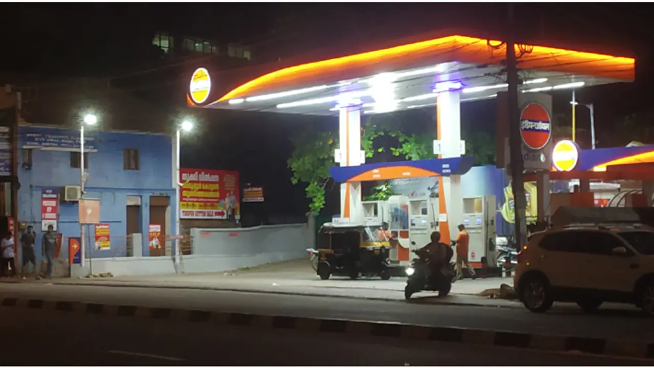 After milk, diesel gets costlier in Karnataka, price hiked by Rs 2 per litre