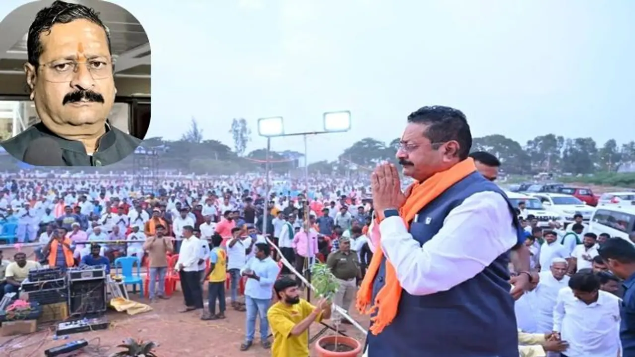 ಯುಗಾದಿಗೆ ಹಿಂದುತ್ವದ ಹೊಸ ಪಕ್ಷ: ಬಿಜೆಪಿಯಿಂದ ಕಹಿ ನೀಡಿದರೂ, ಕಾರ್ಯಕರ್ತರಿಗೆ ಸಿಹಿ ನೀಡಿದ ಯತ್ನಾಳ್! ಯುಗಾದಿಗೆ ಹಿಂದುತ್ವದ ಹೊಸ ಪಕ್ಷ: ಬಿಜೆಪಿಯಿಂದ ಕಹಿ ನೀಡಿದರೂ, ಕಾರ್ಯಕರ್ತರಿಗೆ ಸಿಹಿ ನೀಡಿದ ಯತ್ನಾಳ್!