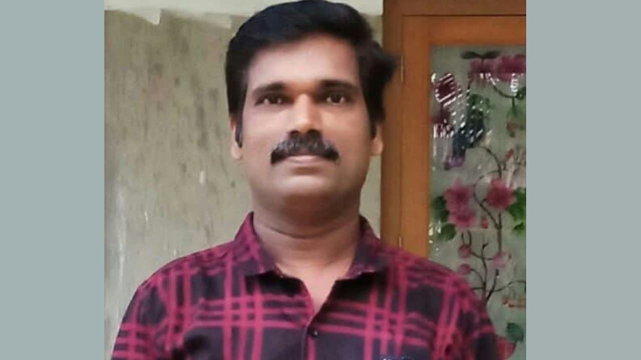 ചേർത്തലയിൽ 14 വയസുകാരൻ ആരോടും മിണ്ടുന്നില്ല, പുറത്തായത് ലൈംഗികാതിക്രമം; അയൽവാസി റിമാൻഡിൽ ചേർത്തലയിൽ 14 വയസുകാരൻ ആരോടും മിണ്ടുന്നില്ല, പുറത്തായത് ലൈംഗികാതിക്രമം; അയൽവാസി റിമാൻഡിൽ