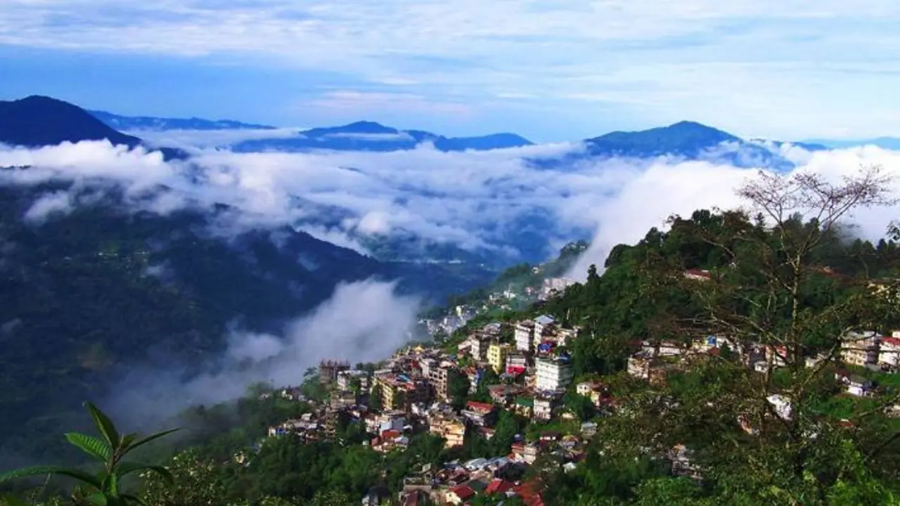 गर्मियों के लिए बेस्ट हिल स्टेशन गर्मियों के लिए बेस्ट हिल स्टेशन
