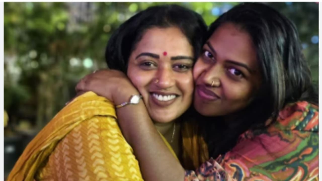 'ഞങ്ങൾ ലെസ്ബിയൻസ് ആണെന്ന് പറയുന്നവരുണ്ട്'; കമന്റുകളെ കുറിച്ച് മഞ്ജു പത്രോസ്