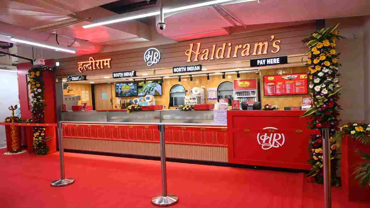 இந்திய ஸ்நாக்ஸ் நிறுவன பங்குகளை ரூ.5,160 கோடிக்கு வாங்கும் ஸ்பேஸ்எக்ஸ் முதலீட்டாளர்! இந்திய ஸ்நாக்ஸ் நிறுவன பங்குகளை ரூ.5,160 கோடிக்கு வாங்கும் ஸ்பேஸ்எக்ஸ் முதலீட்டாளர்!