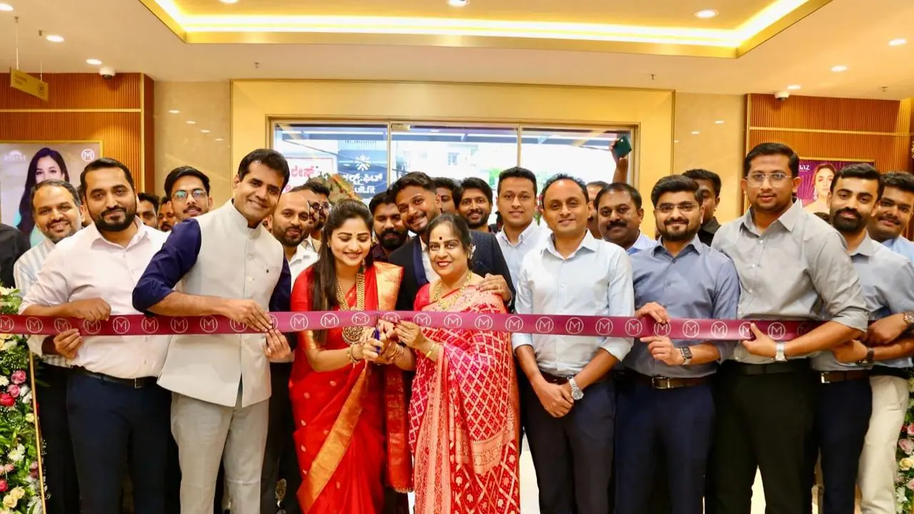 Bengaluru: ನಾಗರಭಾವಿಯಲ್ಲಿ ಮಲಬಾರ್ ಗೋಲ್ಡ್ & ಡೈಮಂಡ್ಸ್ ಹೊಸ ಶೋರೂಂ ಆರಂಭ Bengaluru: ನಾಗರಭಾವಿಯಲ್ಲಿ ಮಲಬಾರ್ ಗೋಲ್ಡ್ & ಡೈಮಂಡ್ಸ್ ಹೊಸ ಶೋರೂಂ ಆರಂಭ