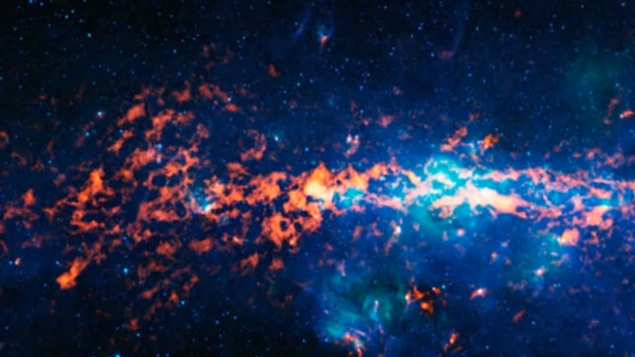 Jaw-dropping! Scientists find stellar cloud that contains 400 quintillion liters of alcohol