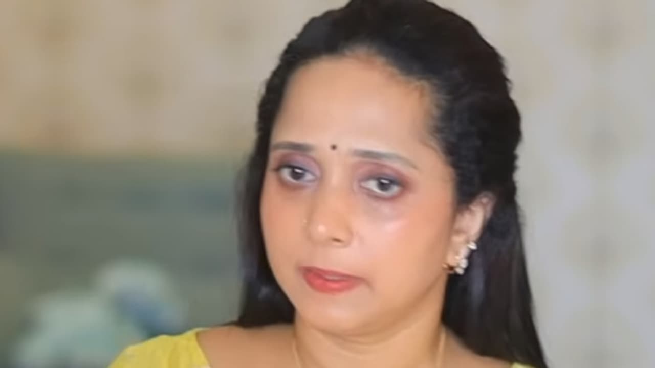 'ഒരു സെക്കന്റ് വൈകിയിരുന്നെങ്കിൽ അമ്മ ഇല്ലാതായേനെ, എന്തിനാ അങ്ങനെ ഒരപ്പൻ?'; വേദനകൾ പറഞ്ഞ് ആൻമരിയ