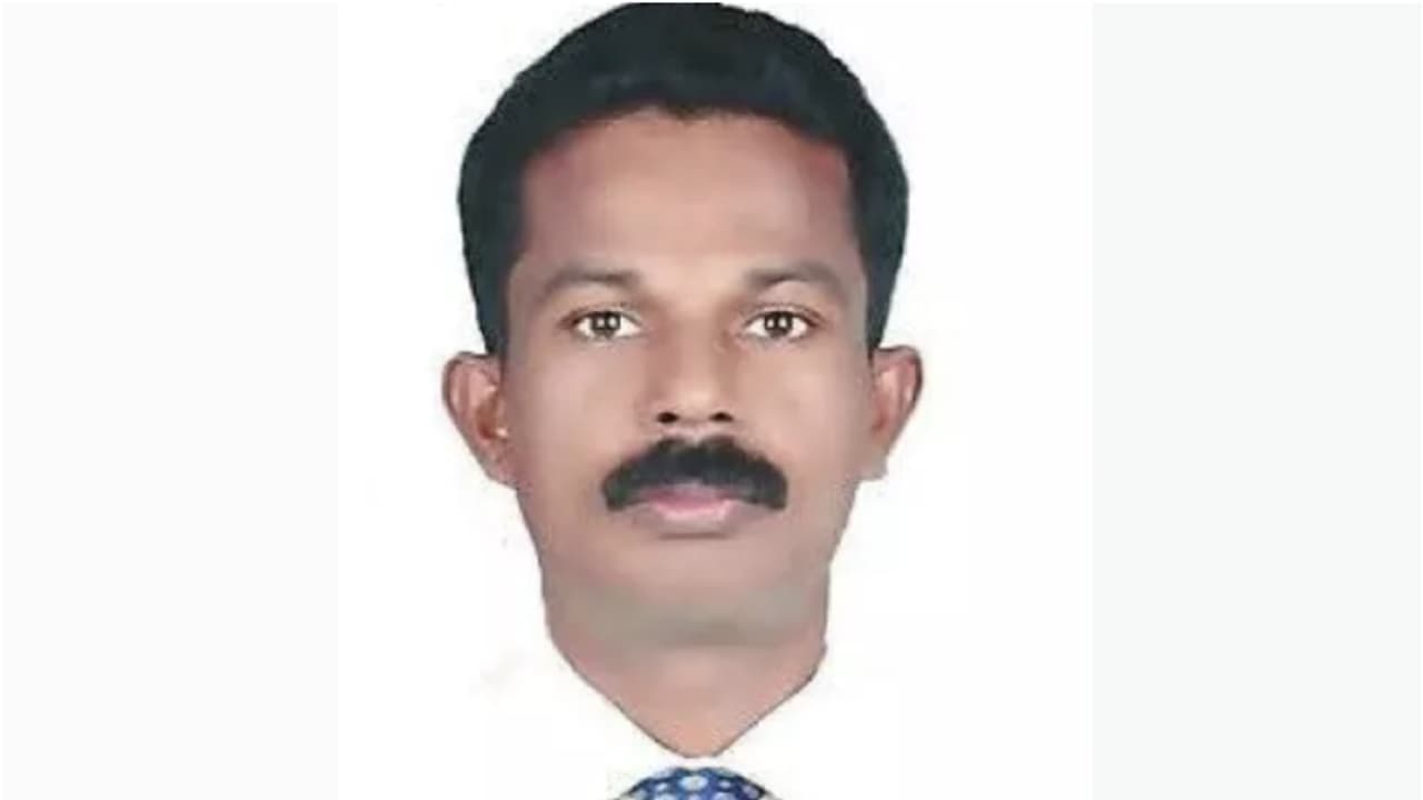 ശാരീരിക അസ്വാസ്ഥ്യം; ആശുപത്രിയിൽ പ്രവേശിപ്പിച്ച മലയാളി യുഎഇയിൽ മരിച്ചു ശാരീരിക അസ്വാസ്ഥ്യം; ആശുപത്രിയിൽ പ്രവേശിപ്പിച്ച മലയാളി യുഎഇയിൽ മരിച്ചു