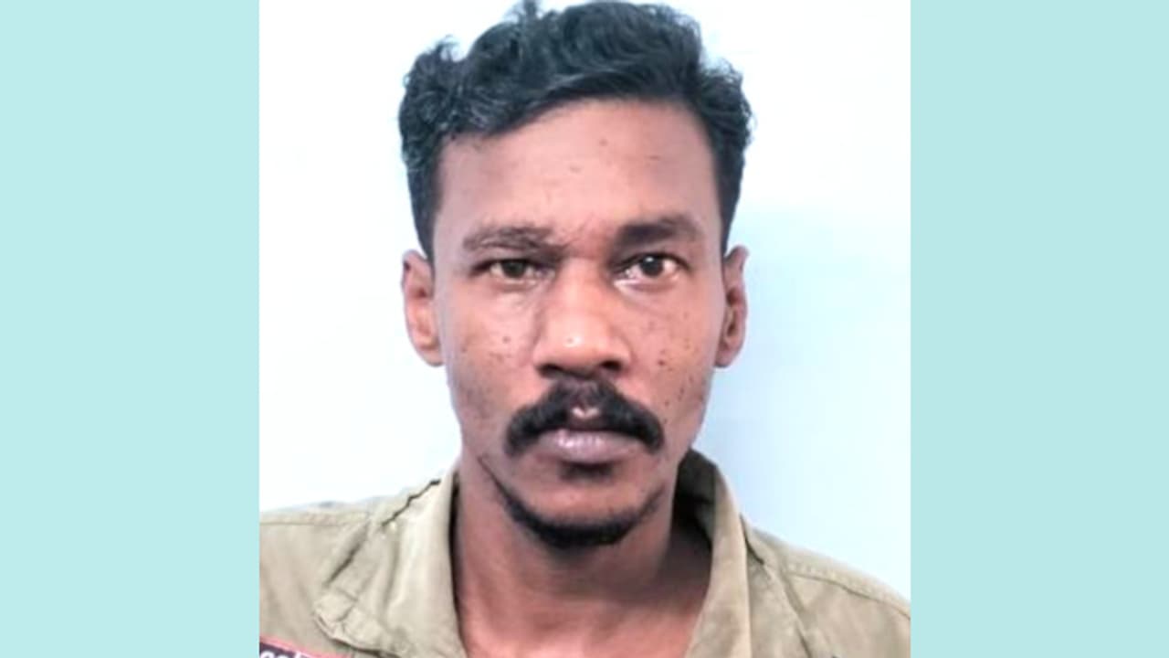 കലക്ടറുടെ ഉത്തരവിനെ തുടര്ന്ന് അറസ്റ്റ്, പ്രതിക്കെതിരെ നിരവധി കേസുകള് കലക്ടറുടെ ഉത്തരവിനെ തുടര്ന്ന് അറസ്റ്റ്, പ്രതിക്കെതിരെ നിരവധി കേസുകള്