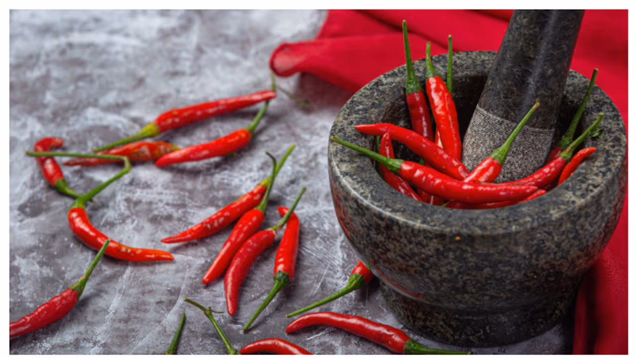 പാചകത്തിന് ശേഷം കൈകളിലെ എരിവ് പോകാൻ ഇത്രയേ ചെയ്യാനുള്ളൂ