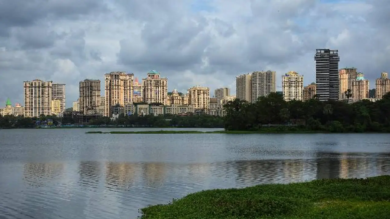 അയൽപ്പക്കത്തെ 'അമ്മാവന്മാരു'ടെ നിയമങ്ങൾ, ഒടുക്കത്തെ വാടക, മുംബൈ മടുത്തെന്ന് യുവാവ് 