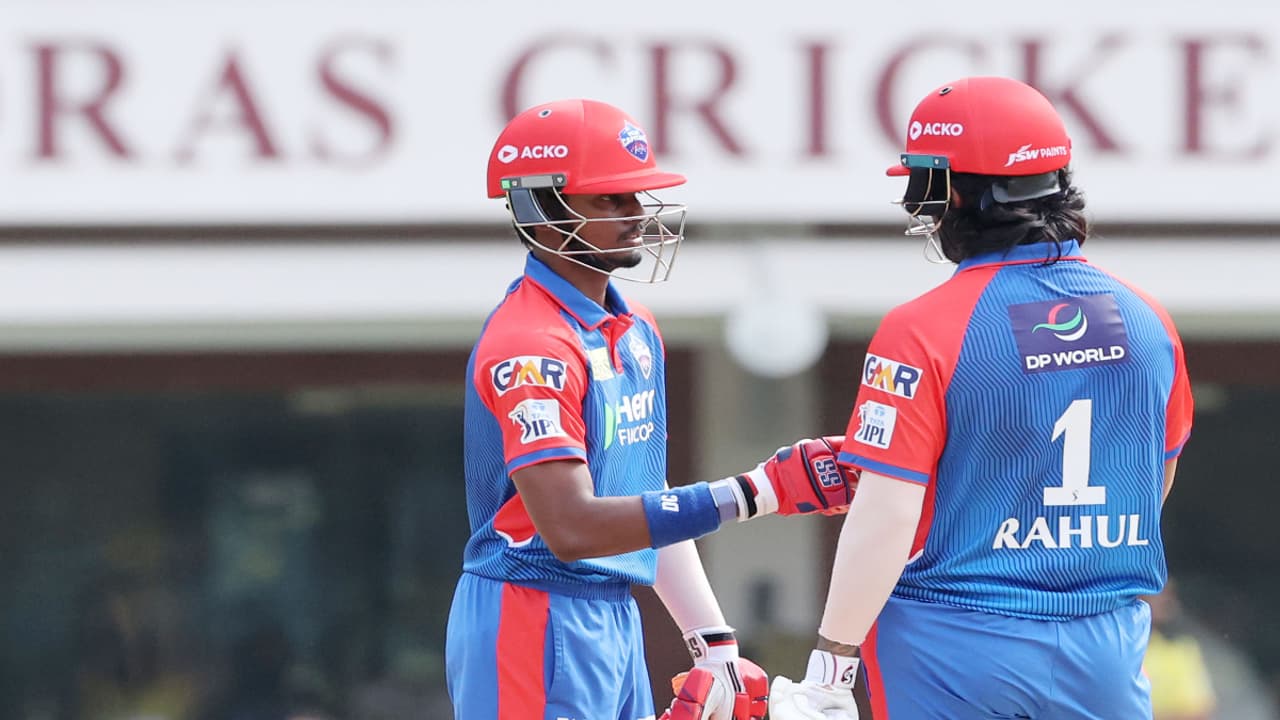 ഒരു അര്ധ സെഞ്ചുറി പോലുമില്ല! എന്നിട്ടും ഗുജറാത്ത് ടൈറ്റന്സിനെതിരെ 200ലധികം റണ്സ് അടിച്ചെടുത്ത് ഡല്ഹി ഒരു അര്ധ സെഞ്ചുറി പോലുമില്ല! എന്നിട്ടും ഗുജറാത്ത് ടൈറ്റന്സിനെതിരെ 200ലധികം റണ്സ് അടിച്ചെടുത്ത് ഡല്ഹി