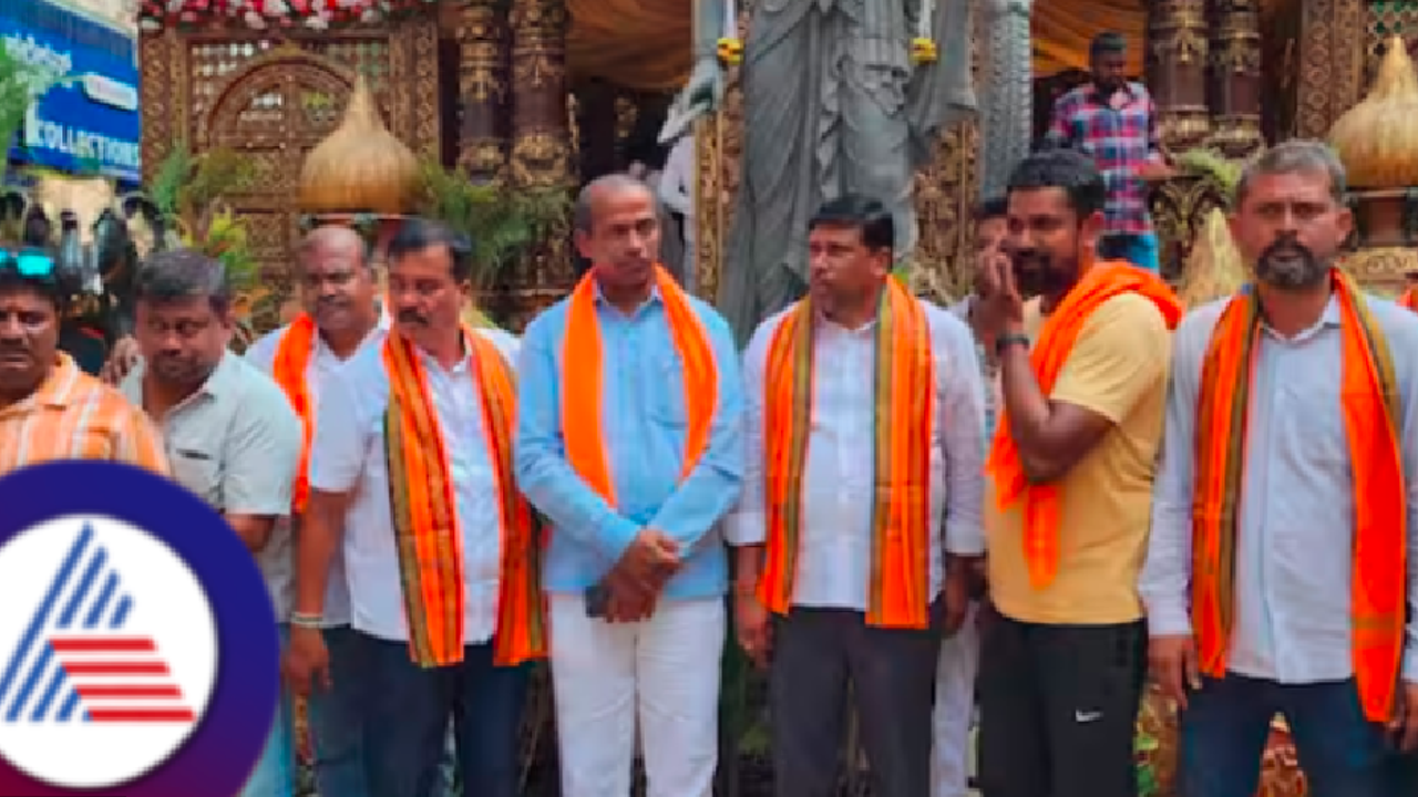 'ಕೊಟ್ಟಂತೆ ಮಾಡಿ ಕಿತ್ತುಕೊಳ್ಳುವುದೇ ಗ್ಯಾರಂಟಿ ಯೋಜನೆ; ಸಂಸದ ಮಲ್ಲೇಶ್ ಬಾಬು ಕಿಡಿ 'ಕೊಟ್ಟಂತೆ ಮಾಡಿ ಕಿತ್ತುಕೊಳ್ಳುವುದೇ ಗ್ಯಾರಂಟಿ ಯೋಜನೆ; ಸಂಸದ ಮಲ್ಲೇಶ್ ಬಾಬು ಕಿಡಿ