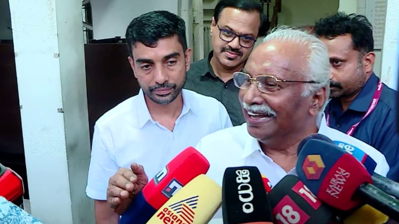 ഗോകുലം ഗോപാലന് വീണ്ടും നോട്ടീസയച്ച് ഇഡി; ഈ മാസം 22 ന് ചോദ്യം ചെയ്യലിന് ഹാജരാകാന് നിര്ദേശം ഗോകുലം ഗോപാലന് വീണ്ടും നോട്ടീസയച്ച് ഇഡി; ഈ മാസം 22 ന് ചോദ്യം ചെയ്യലിന് ഹാജരാകാന് നിര്ദേശം