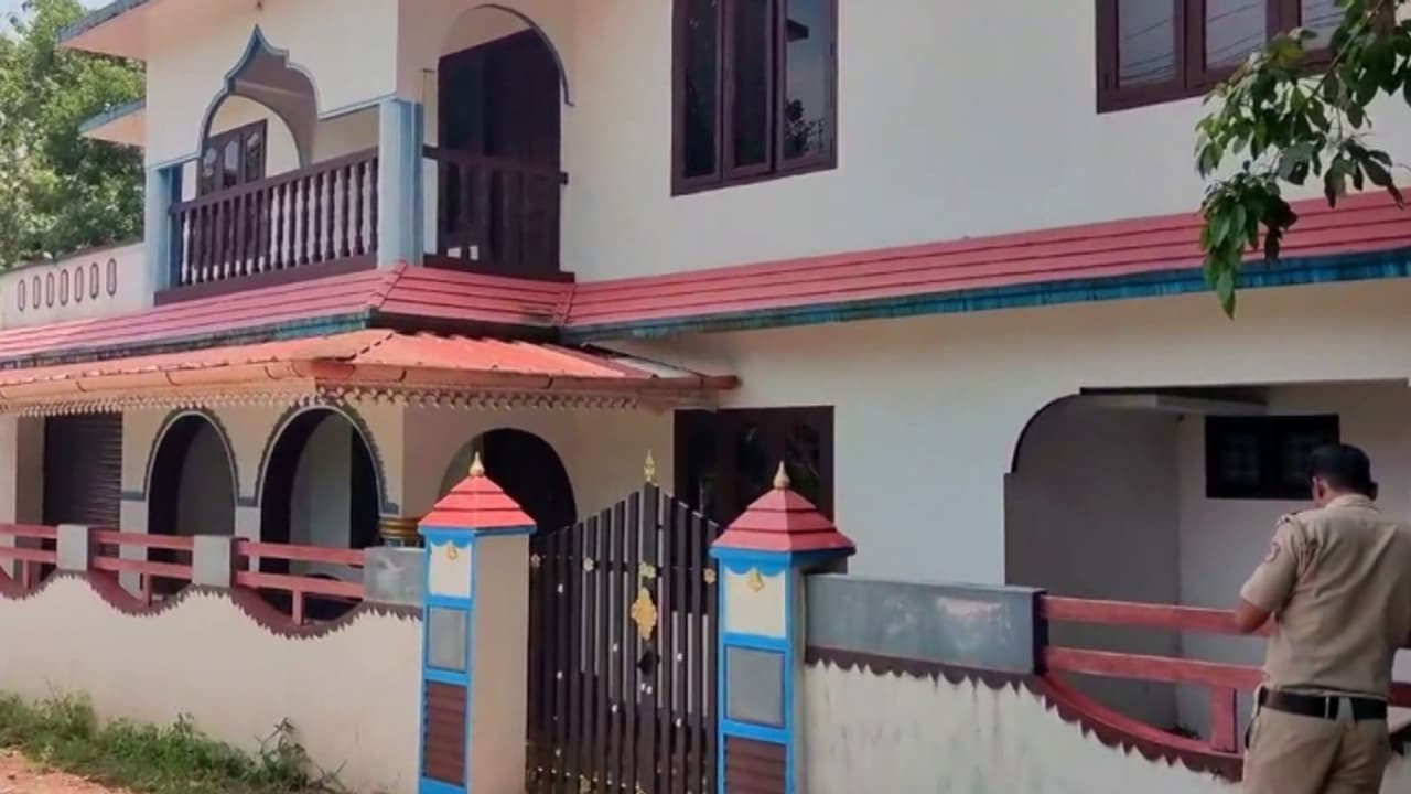 ഹോം നഴ്സായ യുവതിയെ ഭർത്താവ് കുത്തിപ്പരിക്കേൽപ്പിച്ചു; ആക്രമണം ജോലി ചെയ്തിരുന്ന വീട്ടിലെത്തി 