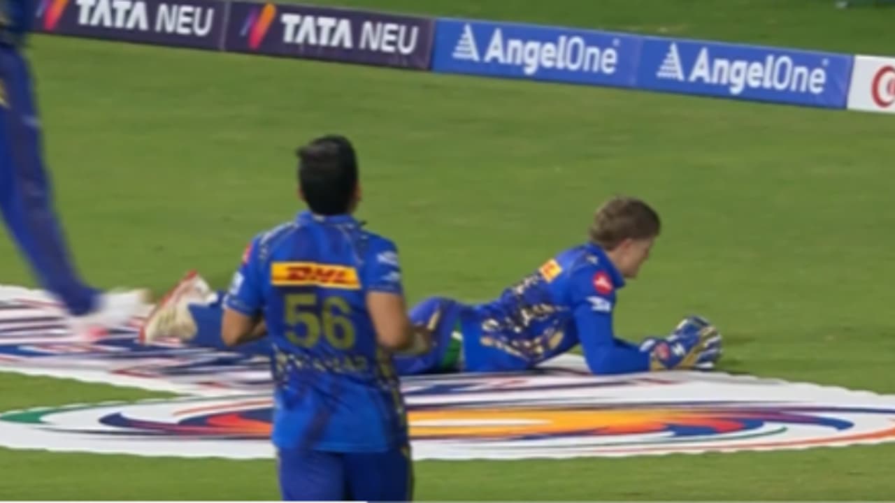 ക്യാച്ച് ഓഫ് ദി ഐപിഎല്‍? പാടിദാറിനെ ബൗണ്ടറിയോളം പിന്നോട്ടോടി പറന്നുപിടിച്ച് വിക്കറ്റ് കീപ്പര്‍ റിക്കെള്‍ട്ടണ്‍