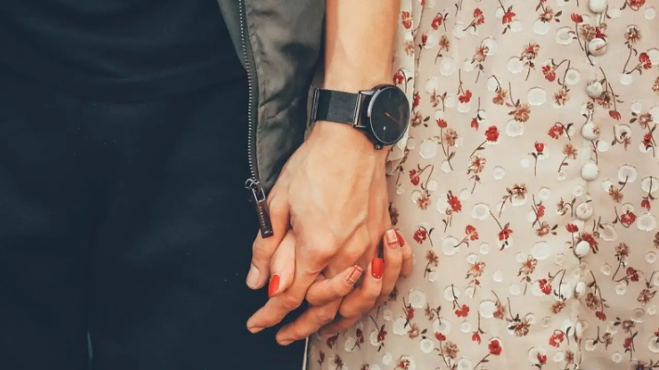 വഴക്കിനിടയിൽ പറഞ്ഞ 'വാക്ക്' വിനയായി, തെറ്റ് തിരുത്തി ദമ്പതിമാർ സന്തോഷത്തോടെ മടങ്ങി; വഴി തെളിച്ച് വനിതാകമ്മീഷൻ വഴക്കിനിടയിൽ പറഞ്ഞ 'വാക്ക്' വിനയായി, തെറ്റ് തിരുത്തി ദമ്പതിമാർ സന്തോഷത്തോടെ മടങ്ങി; വഴി തെളിച്ച് വനിതാകമ്മീഷൻ