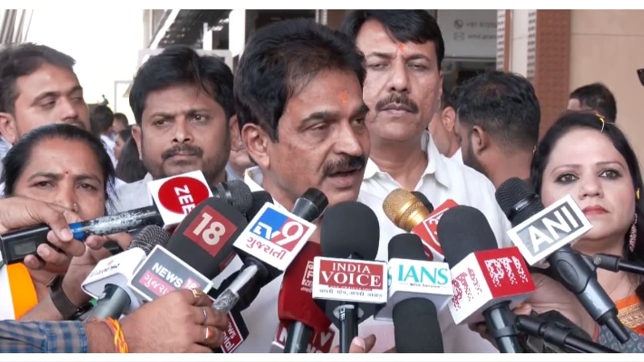 എഐസിസി സമ്മേളനം: ഡിസിസി ശാക്തീകരണം മുഖ്യ അജണ്ടയെന്ന് കെസി വേണുഗോപാൽ എഐസിസി സമ്മേളനം: ഡിസിസി ശാക്തീകരണം മുഖ്യ അജണ്ടയെന്ന് കെസി വേണുഗോപാൽ