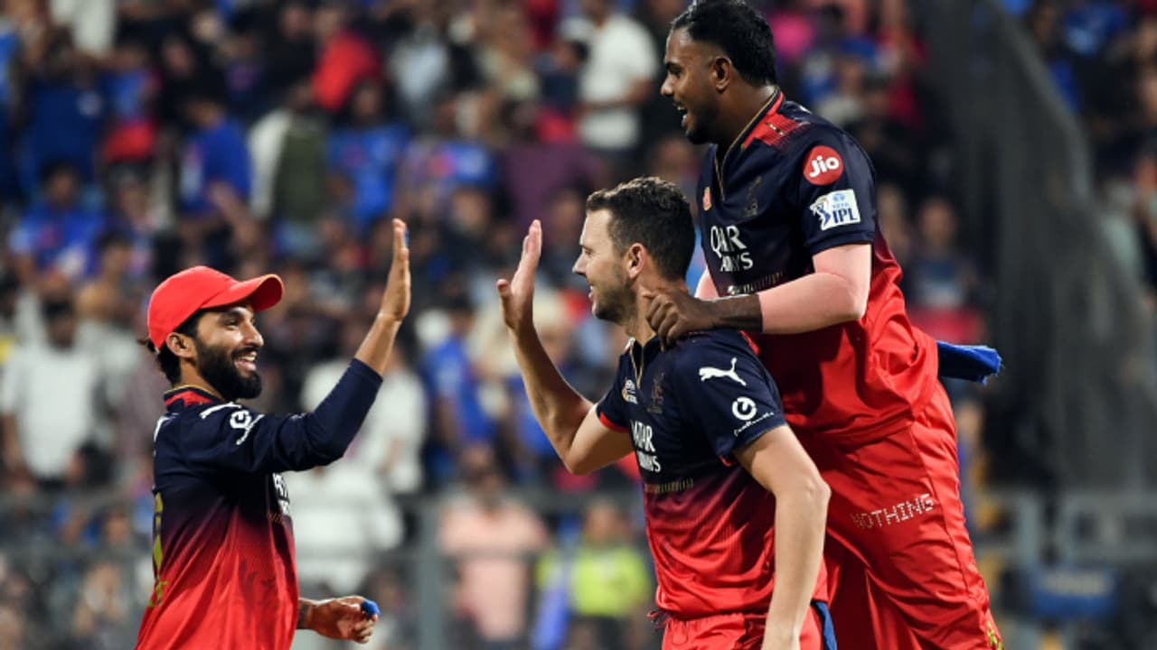 വീഴ്ത്തിയതെല്ലാം വമ്പന്മാരെ,ഐപിഎല്ലിൽ മറ്റൊരു ഇന്ത്യൻ ക്യാപ്റ്റനുമില്ലാത്ത അപൂർവ റെക്കോർഡുമായി രജത് പാട്ടീദാർ വീഴ്ത്തിയതെല്ലാം വമ്പന്മാരെ,ഐപിഎല്ലിൽ മറ്റൊരു ഇന്ത്യൻ ക്യാപ്റ്റനുമില്ലാത്ത അപൂർവ റെക്കോർഡുമായി രജത് പാട്ടീദാർ