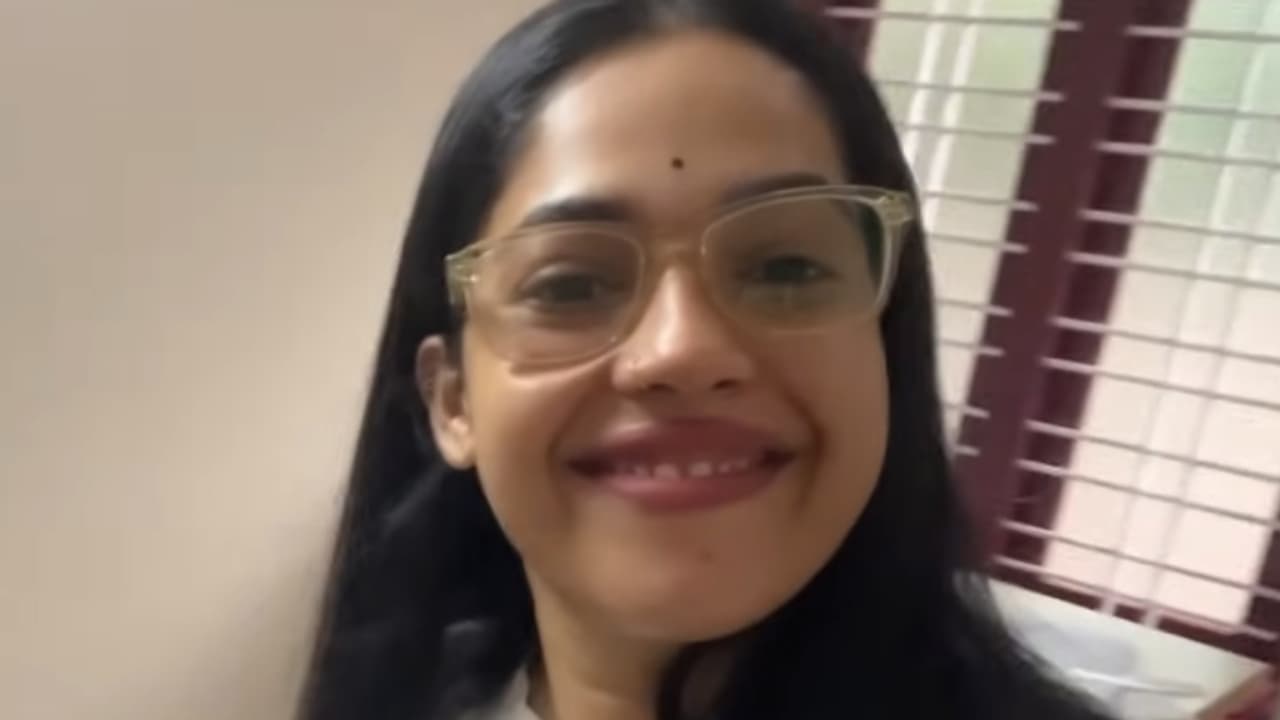 കുട്ടിക്കാലം ചെലവഴിച്ച നാട്ടിൽ അമൃത; വാടകവീട്ടിൽ താമസിച്ചോളാമെന്ന് അമ്മ