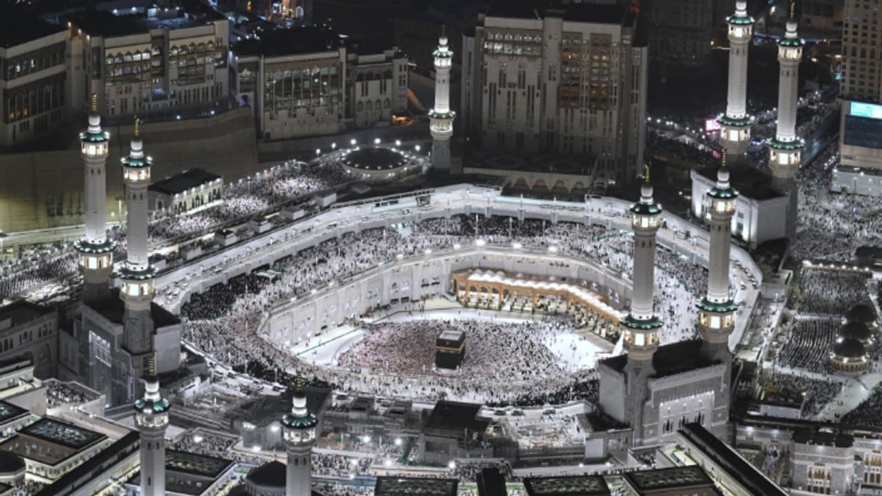 സൗദിയില്‍ വിസ കാലാവധി കഴിഞ്ഞിട്ടും രാജ്യം വിടാത്ത തീർഥാടകന് ലക്ഷം റിയാൽ പിഴ