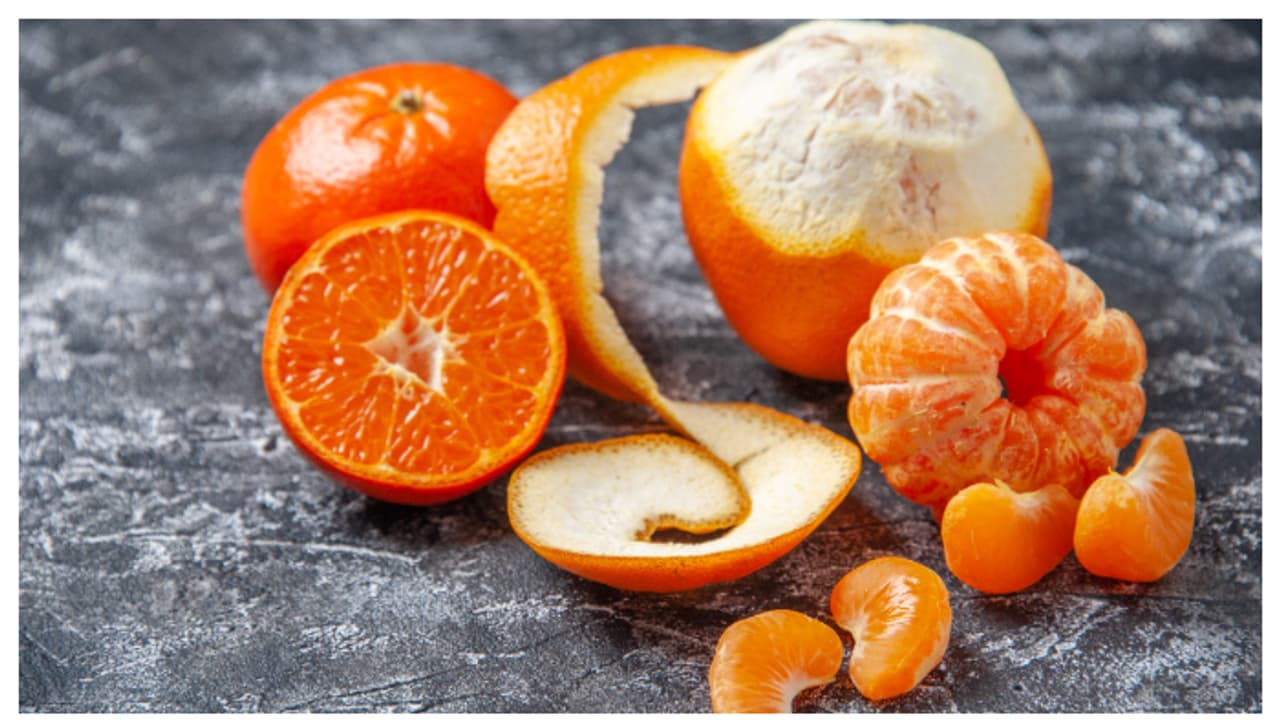 മുറിച്ച് വെച്ച പഴവർഗ്ഗങ്ങൾക്ക് ചുറ്റും ഈച്ച ശല്യമുണ്ടോ? ഇത്രയും ചെയ്താൽ മതി മുറിച്ച് വെച്ച പഴവർഗ്ഗങ്ങൾക്ക് ചുറ്റും ഈച്ച ശല്യമുണ്ടോ? ഇത്രയും ചെയ്താൽ മതി