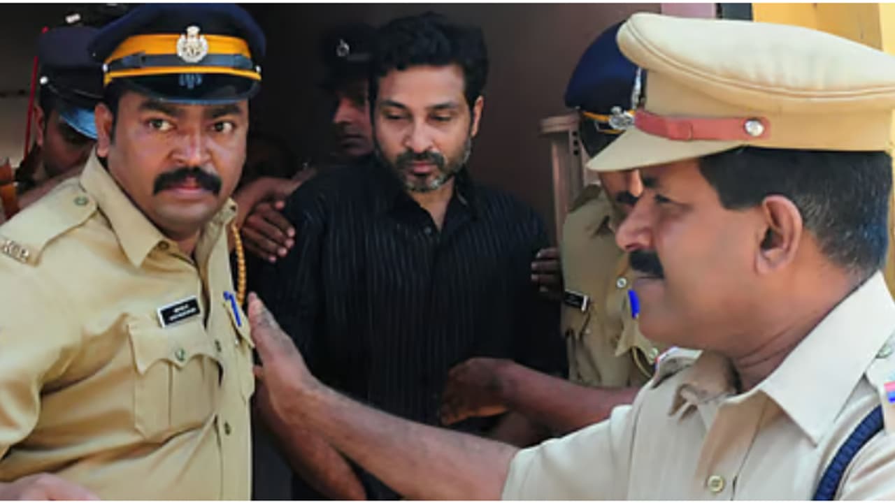 സഹോദരങ്ങളുമായി നടക്കുന്ന സ്വത്ത് തര്‍ക്ക കേസ്; പൊലീസിന്‍റെ എതിര്‍പ്പ് അവഗണിച്ച് കോടതി, മുഹമ്മദ് നിഷാമിന് പരോൾ