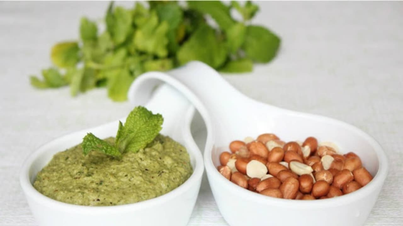 வேற லெவல் சுவையில் வேர்க்டலை புதினா சட்னி செய்யலாமா?