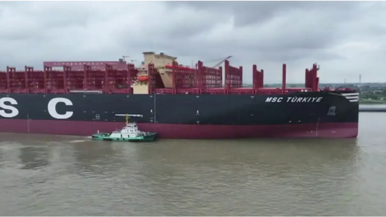  പ്രധാന കപ്പൽ റൂട്ടുകളിൽ ചരക്കെത്തിക്കുന്ന വമ്പത്തി; എംഎസ്‍സി തുർക്കി വിഴിഞ്ഞത്തേക്ക്, ഉച്ചയോടെ തീരമണയും
